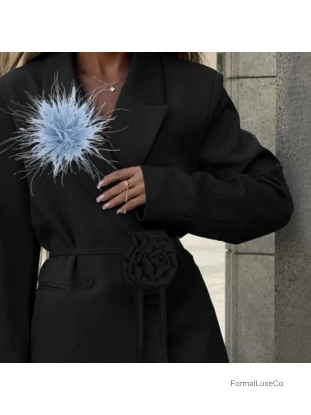 Oversized Feather Flower Brooch Pin, Elegant Floral Design for Suits Dresses